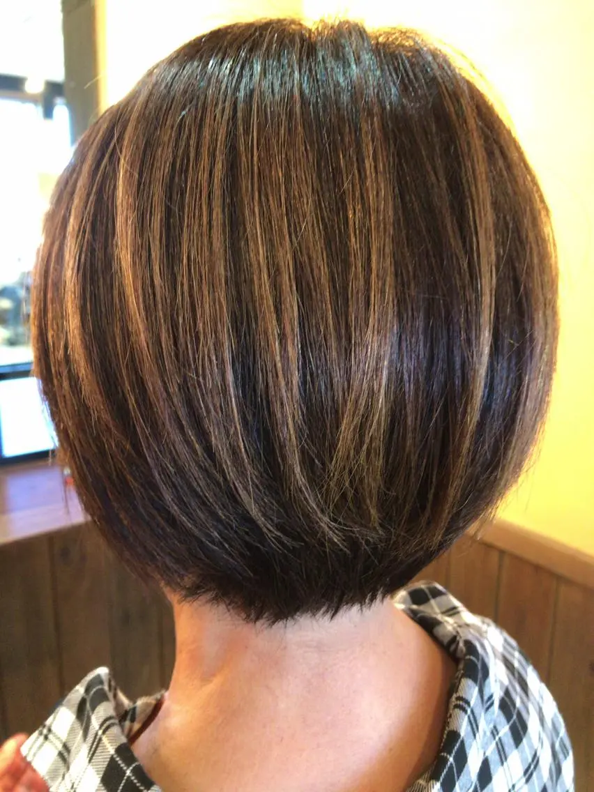 ミディアム 白髪ぼかしハイライト 💫ミネ ヒロシのヘアスタイル