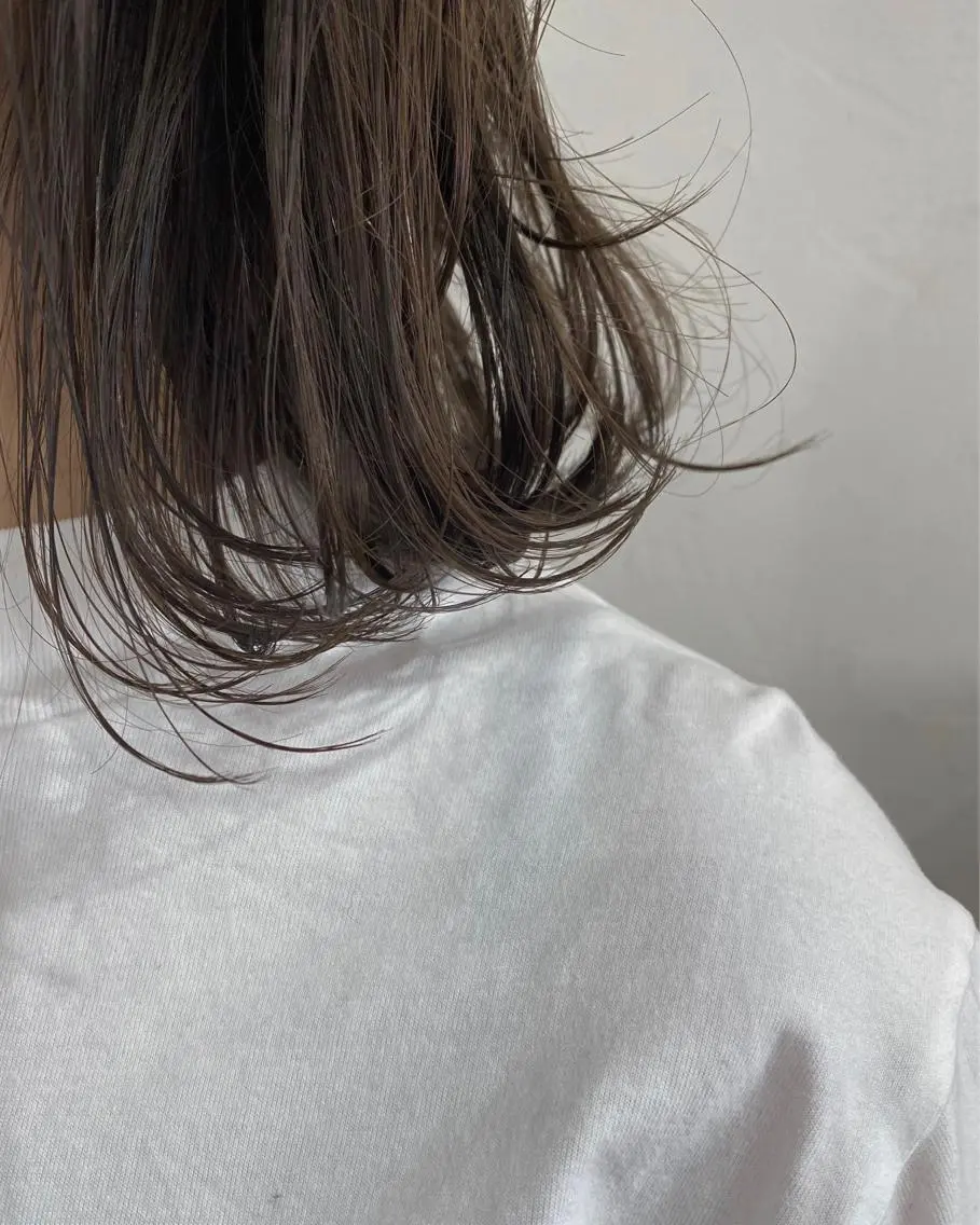 ショート カラー ヘアアレンジ ベージュカラー ヘアカラー 暗髪カラー🫐パーマ おくだりんかのヘアスタイル