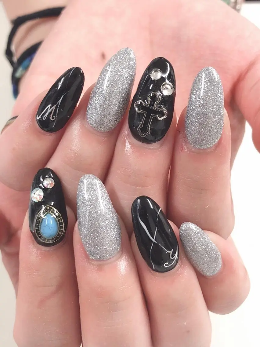 メンズ ネイル スカルプネイル KIREIE NAILSのネイルデザイン