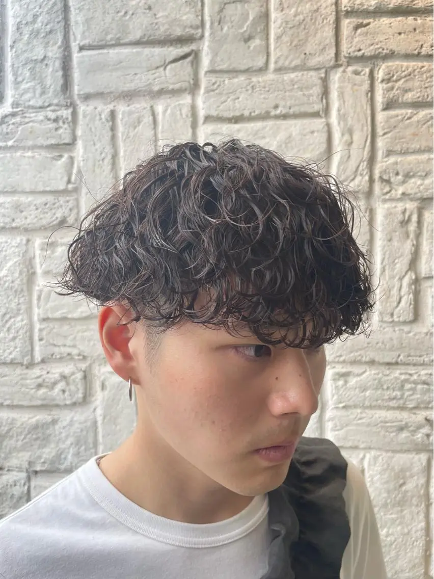 パーマ メンズ 波巻きパーマ カット パーマ アタ ムのヘアスタイル