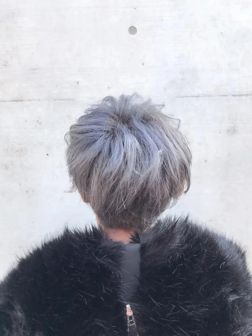 ショート カラー ブリーチ 色落ちまでキレイに！ ！女性サロンのヘアスタイル