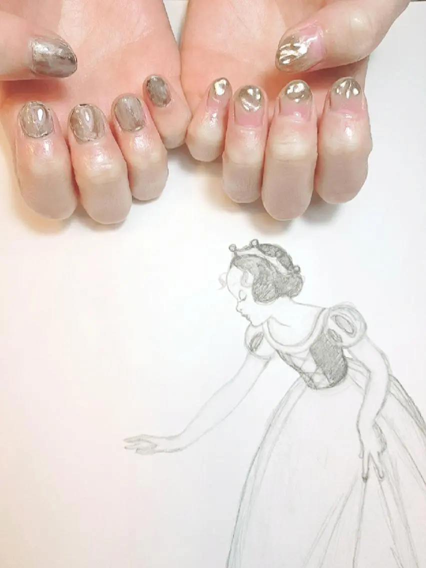 ネイル ミラーネイル ニュアンスネイル owlnail /持込みデザイン専門のネイルデザイン