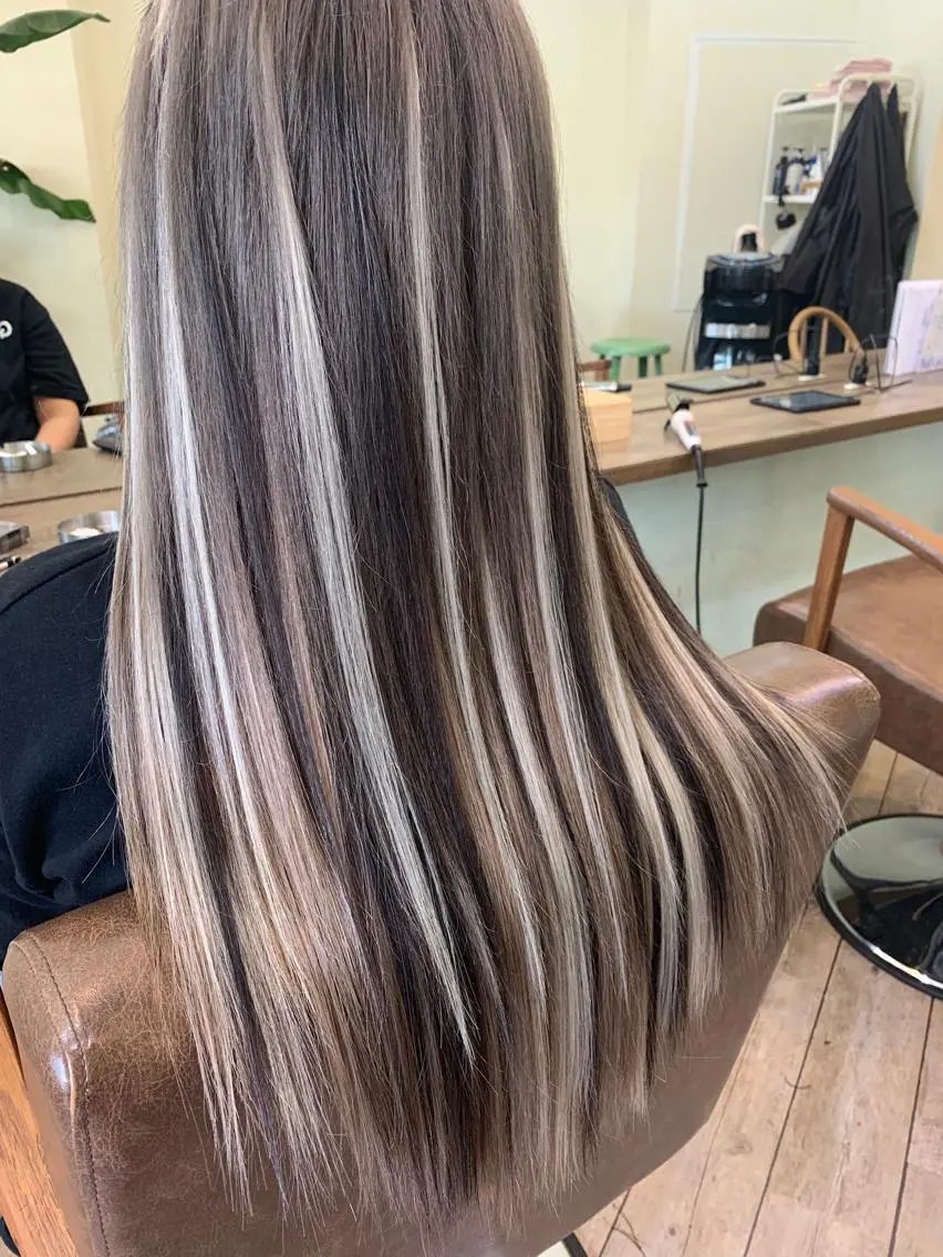 ロング カラー ヘアカラー エクステ WEST OLAND 安藤のヘアスタイル