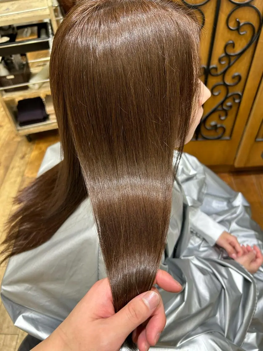 ロング カラー パーマ バレイヤージュ ブリーチ ケアブリーチ ダブルカラー ハイライトカラー カット ヘアカラー 縮毛矯正 トリートメント 銀座✨レイヤーカット 顔まわり/坂本亜裟海のヘアスタイル