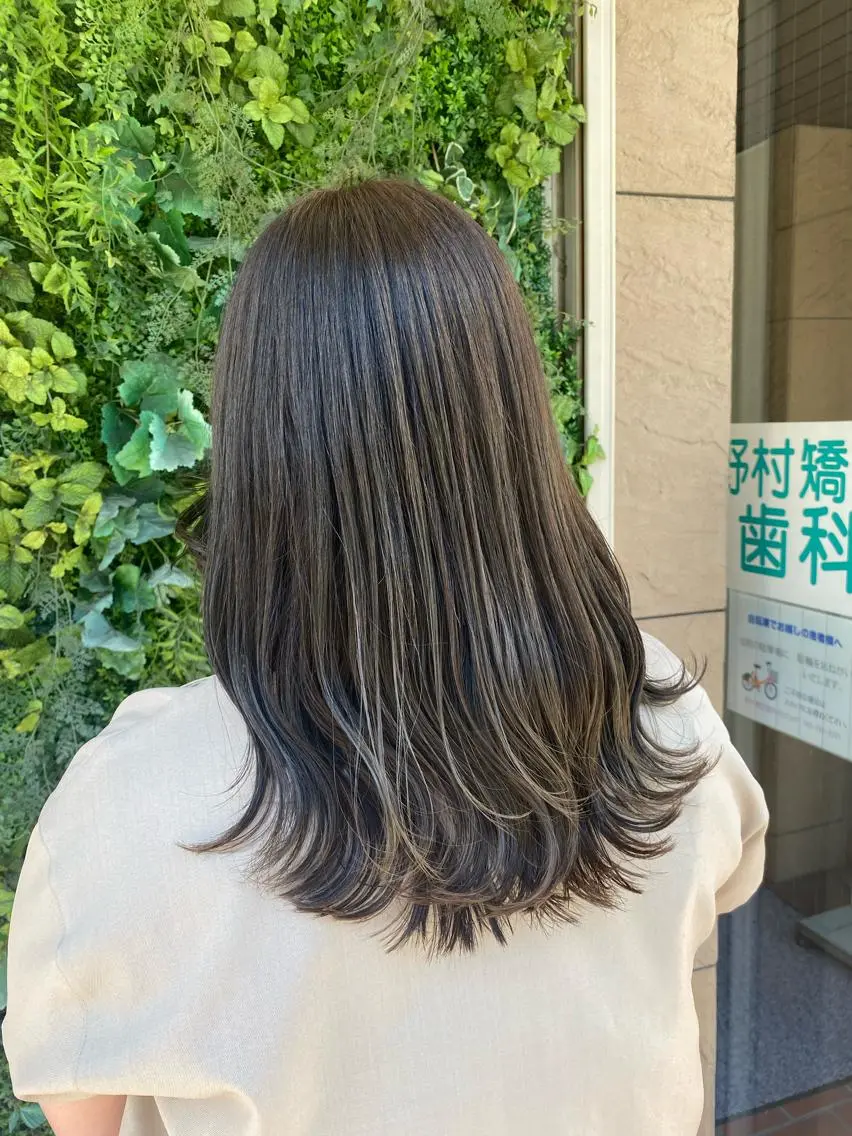 ミディアム カラー カット ヘアカラー トリートメント 透明感カラー/韓国 ヘア🩶yuri🩵のヘアスタイル
