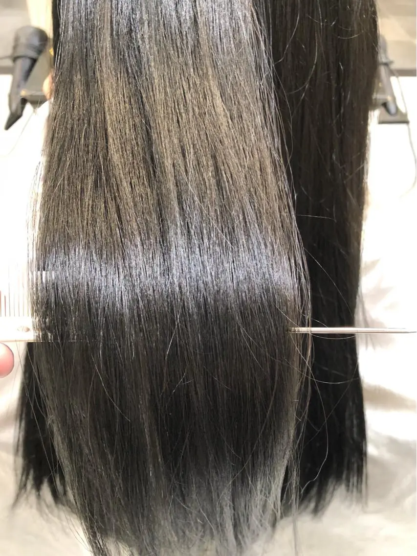 ロング カラー グレージュ 髪質改善🪄 イルミナカラー岩谷のヘアスタイル