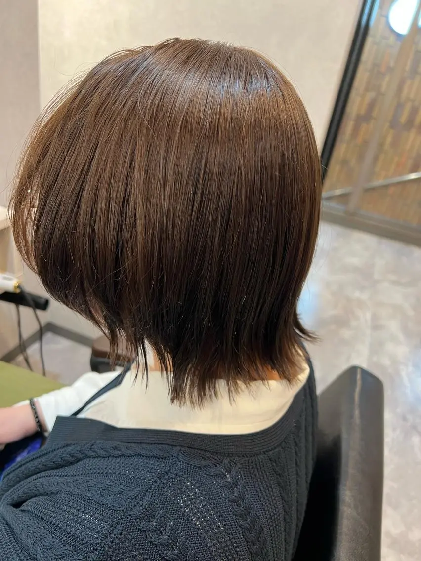 ショート カラー アッシュ ベージュカラー イケダ ハルカのヘアスタイル