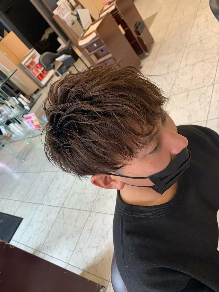 ショート カラー メンズ カット ヘアカラー 安部 志弥のヘアスタイル