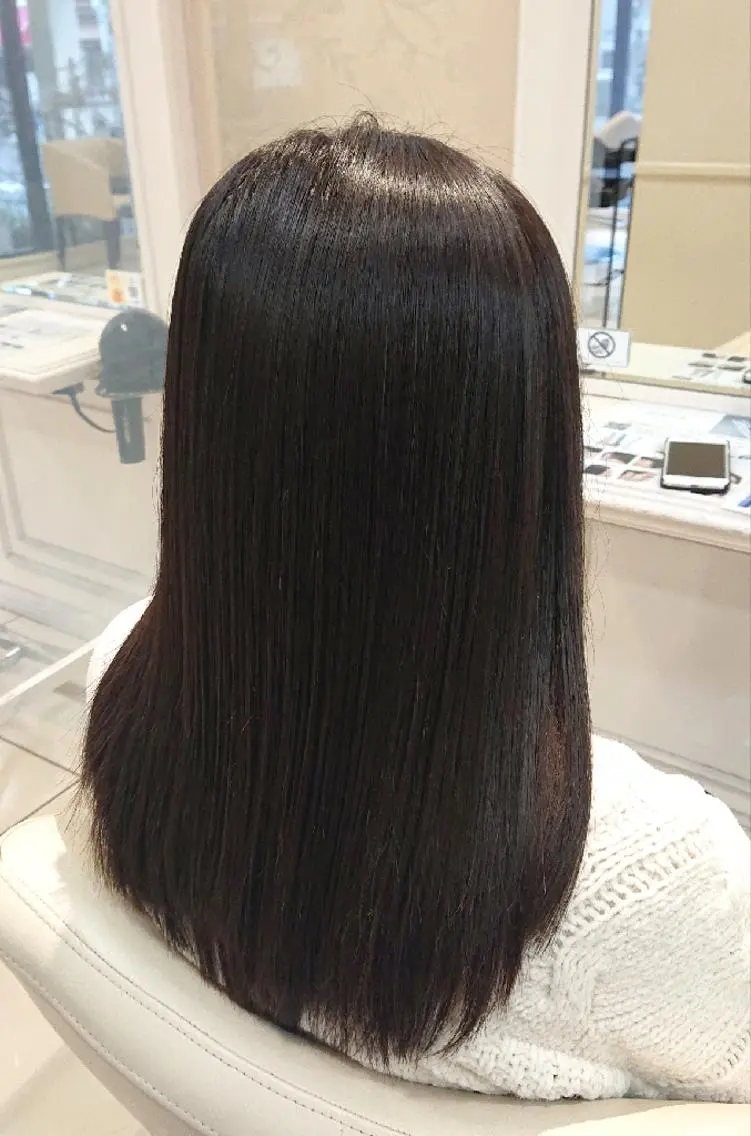ミディアム 縮毛矯正 カット 縮毛矯正 トリートメント 高橋 佑のヘアスタイル