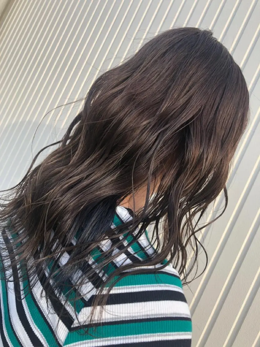 カラー 透明感カラー インナーカラー 櫻井 麻彩のヘアスタイル