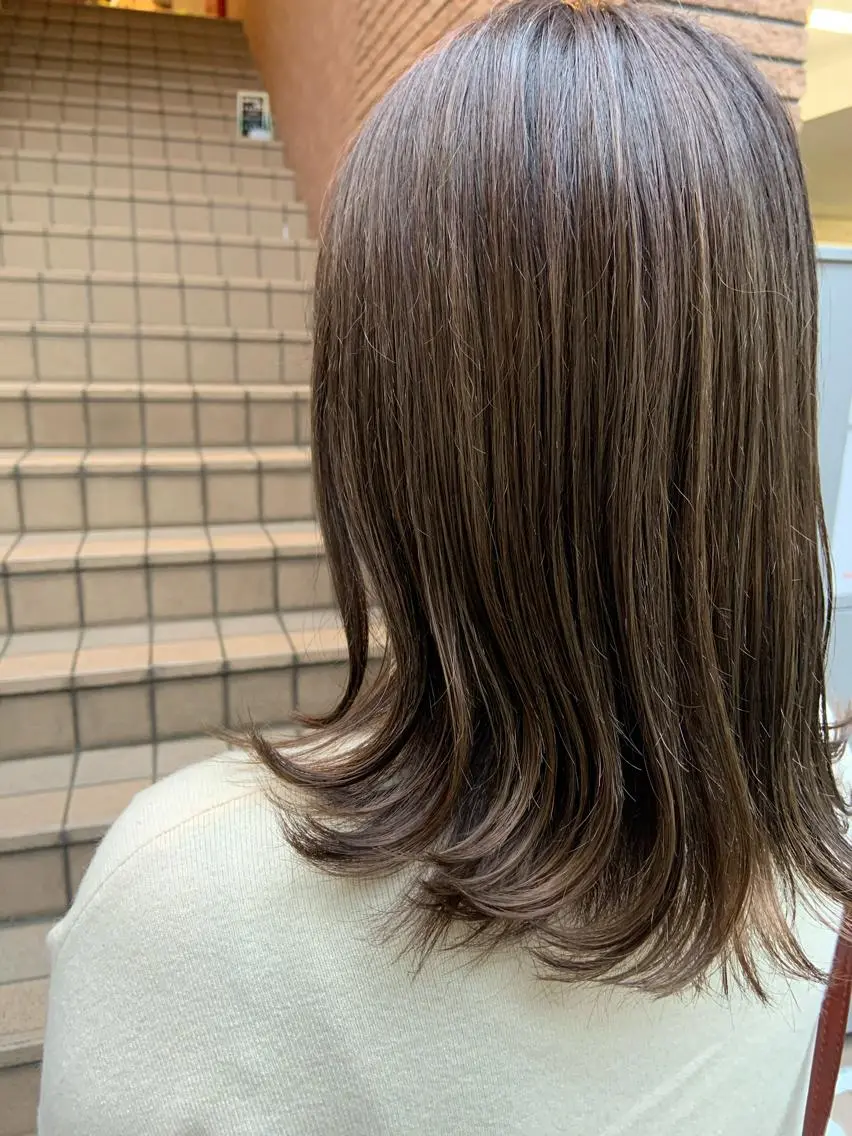 カラー グレージュ カーキグレージュ カット ヘッドスパ yaya✂︎ 美髪/艶カラーのヘアスタイル