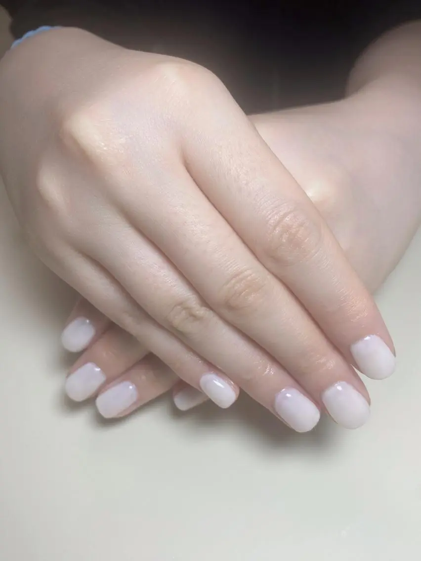 ネイル ホワイト ハンドネイル Nail Salon K 🧸美爪育成のネイルデザイン
