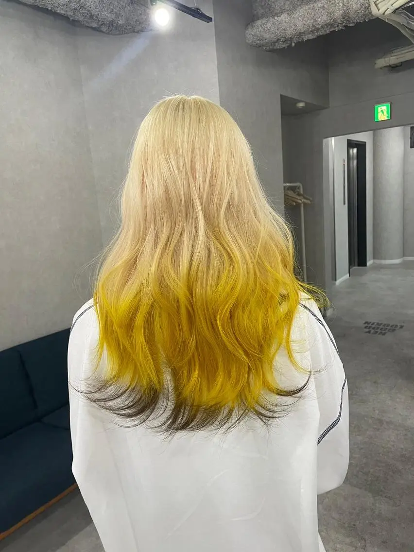 カラー ili 梅田のヘアスタイル