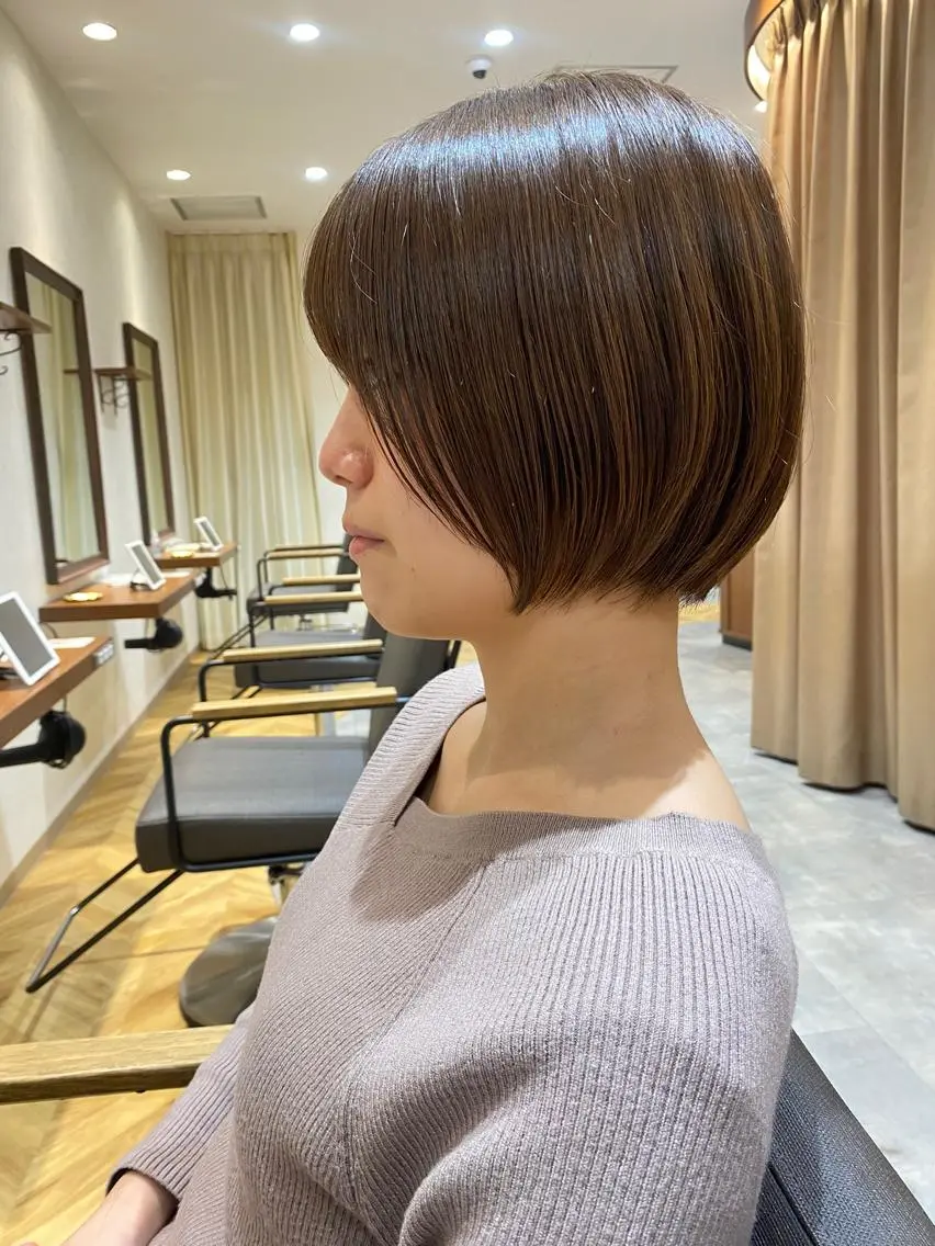 ショート ボブ ショートヘア 小顔カット かえ🩶韓国ボブ🎀 透明感カラー🥣のヘアスタイル