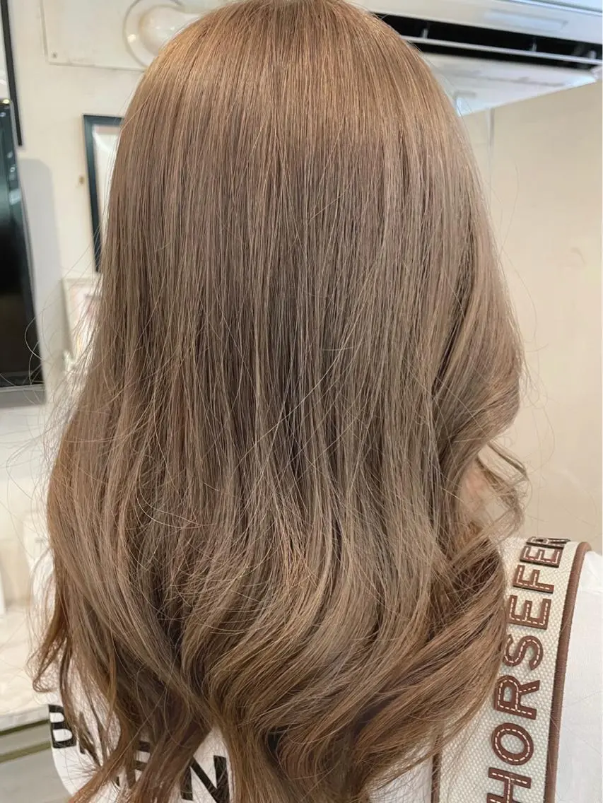 セミロング カット ヘアカラー トリートメント マリカ🦋韓国 ハイトーン/エクステのヘアスタイル