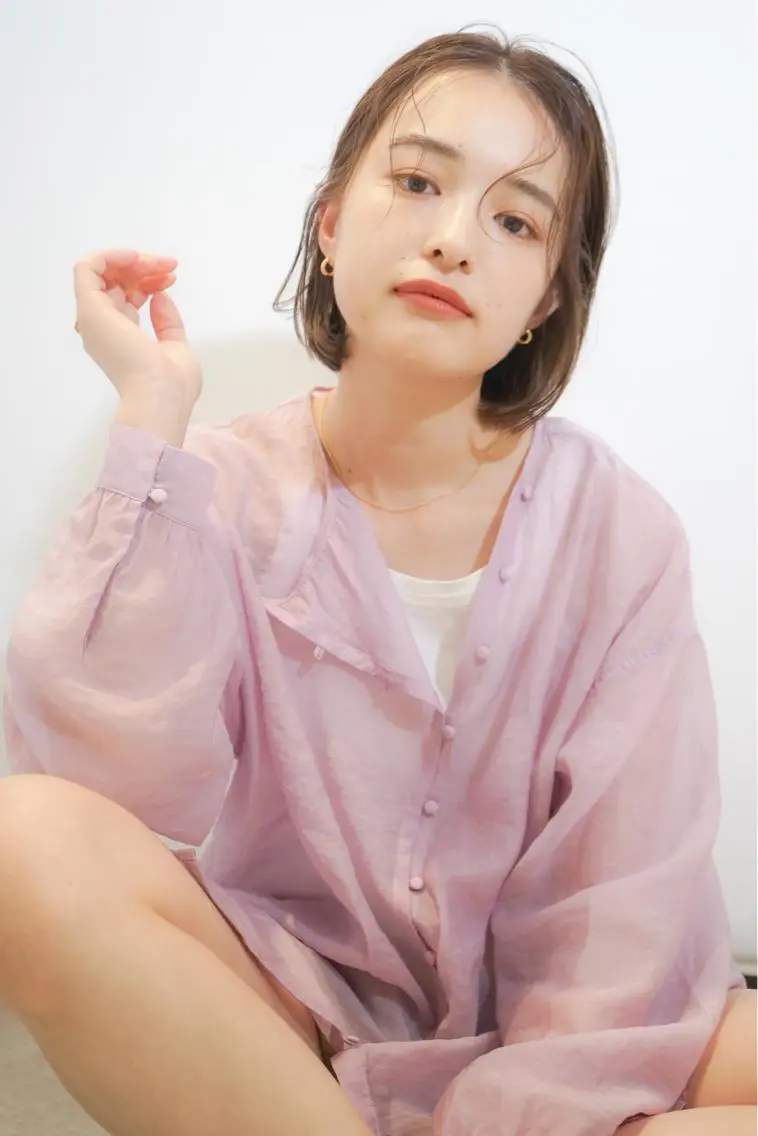 ミディアム カット ヘアカラー トリートメント Neolive caffのヘアスタイル
