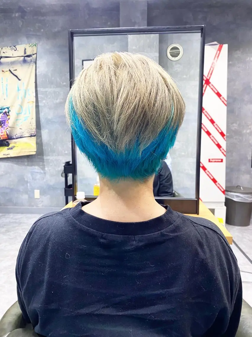 ショート カラー インナーカラー ヘアカラー 加藤 琢也のヘアスタイル
