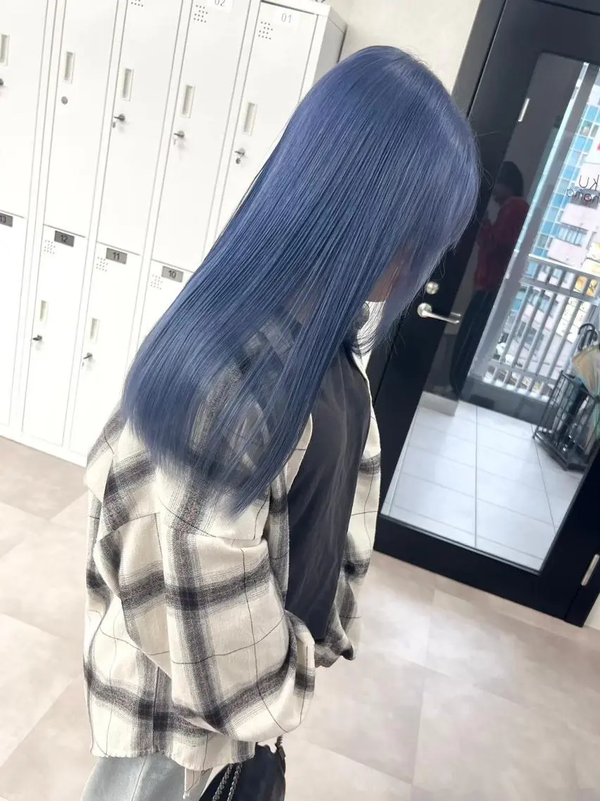 ロング カラー ブルーカラー ロング 🎀ブリーチ ハイト ーン ♡Kanon♡のヘアスタイル