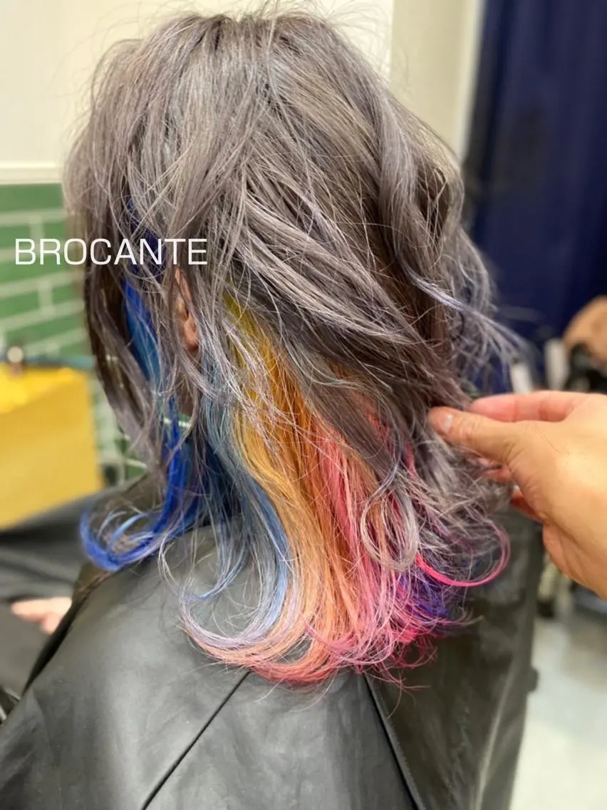 セミロング カラー ブリーチ ブルーカラー ケアブリーチ グラデーションカラー インナーカラー BROCANTE立川 karasawa.nのヘアスタイル