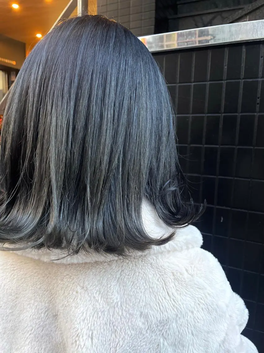 ミディアム カラー ブルーカラー ブルージュ カット ヘアカラー カウンセリング重視 🌿‬Tsuyukiのヘアスタイル