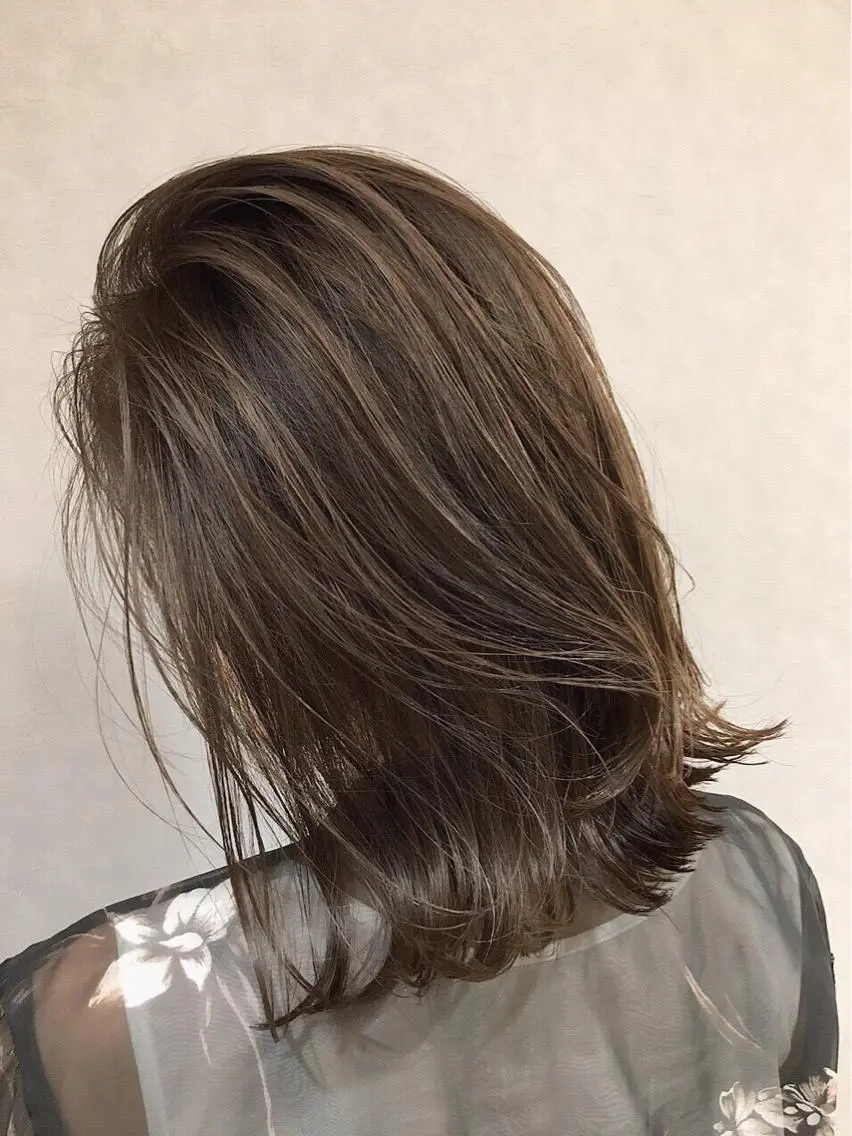 カラー アッシュ ベージュカラー ハイライトカラー 夜23時まで予約🉑 reverieあきらのヘアスタイル