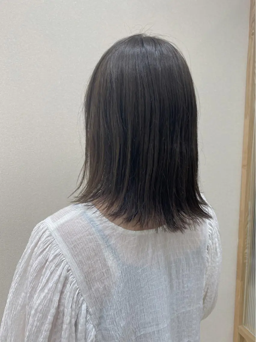 セミロング カラー カット ヘアカラー トリートメント 🌿縮毛矯正/ 髪質改善🌿コバヤシのヘアスタイル