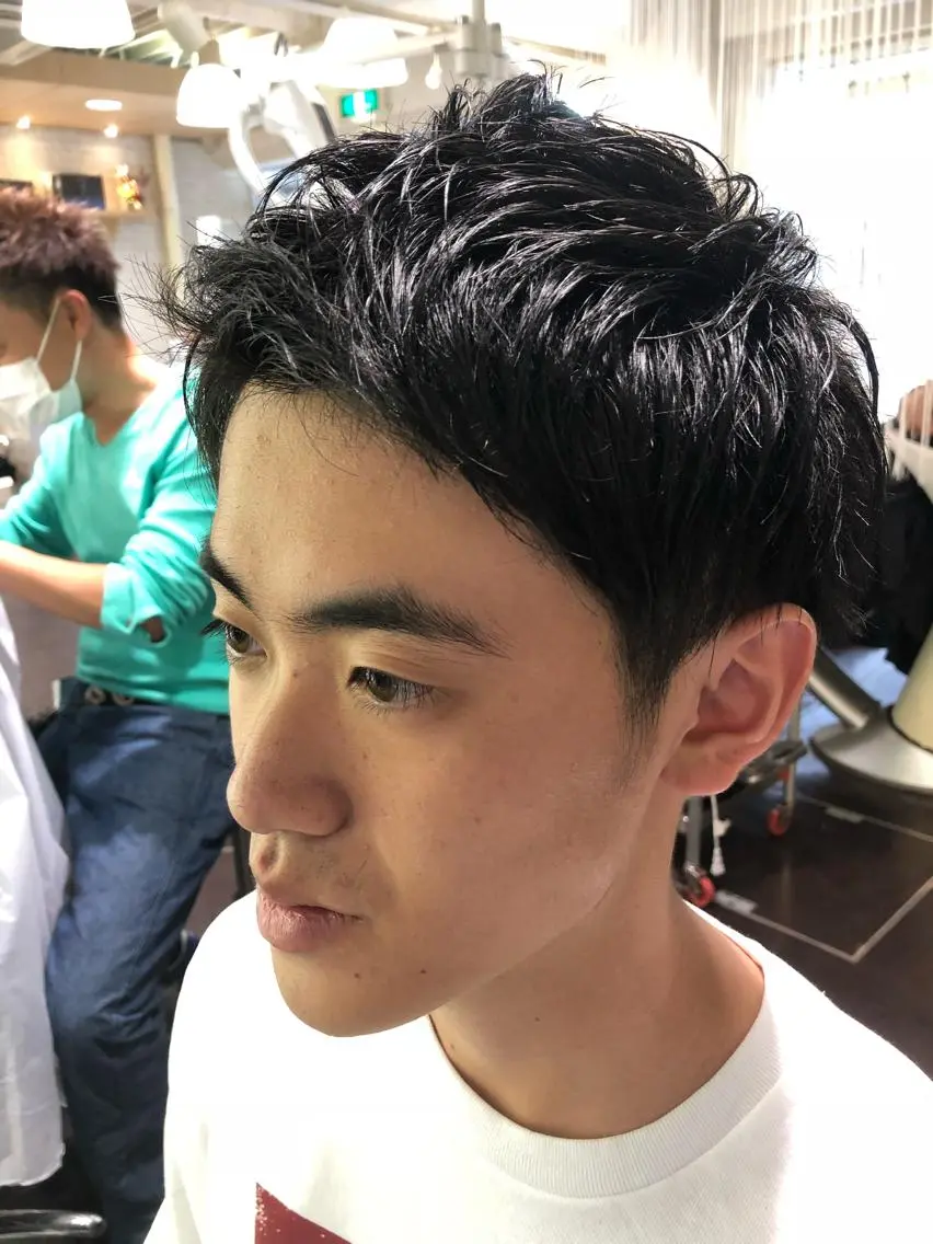 メンズ カット 西山 恵太郎のヘアスタイル