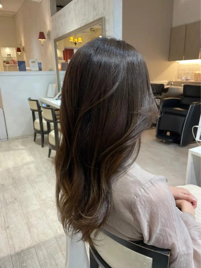 ロング カラー ヘアアレンジ アッシュ アッシュブラウン ブラウンカラー 福壽 優奈のヘアスタイル