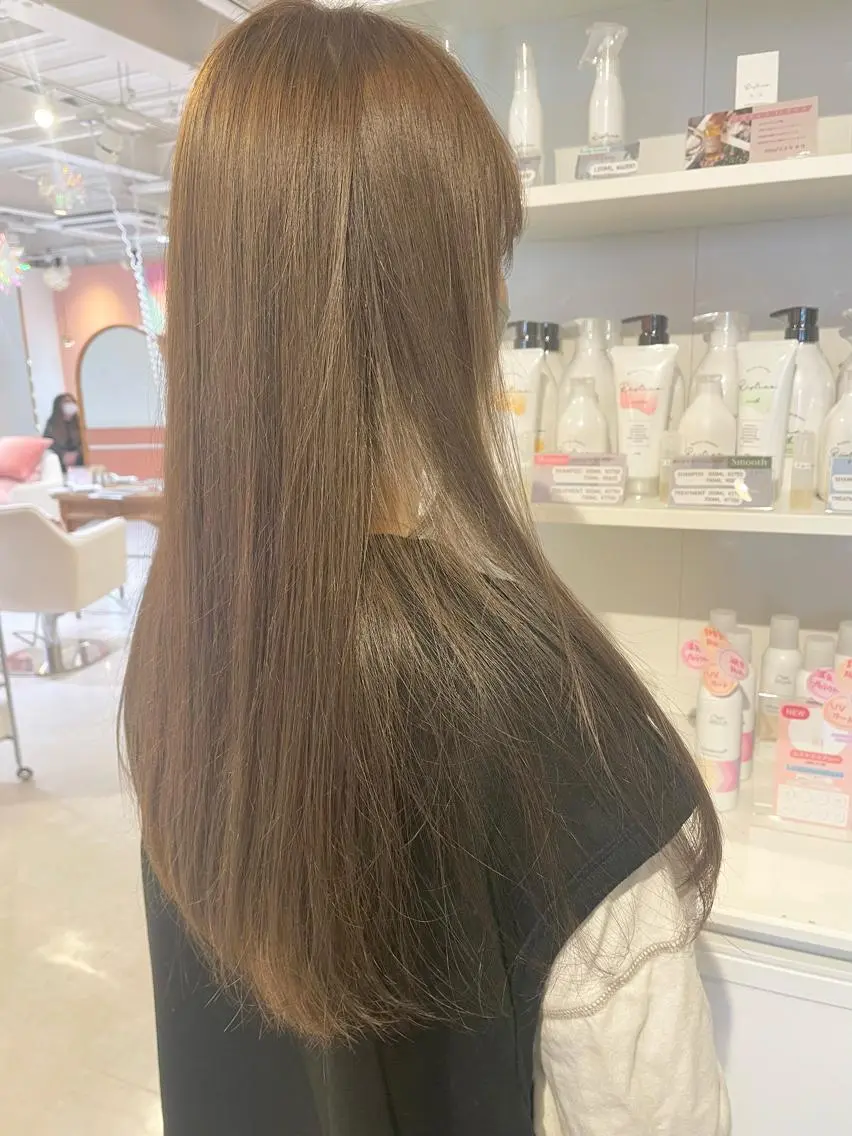 カラー アッシュ ベージュカラー ヘアカラー 和田 真依のヘアスタイル