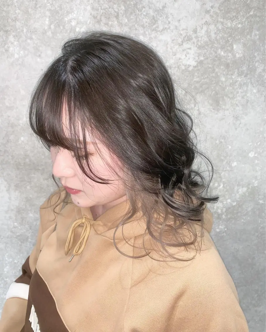 ミディアム カラー ヘアカラー トリートメント にしき さんのヘアスタイル