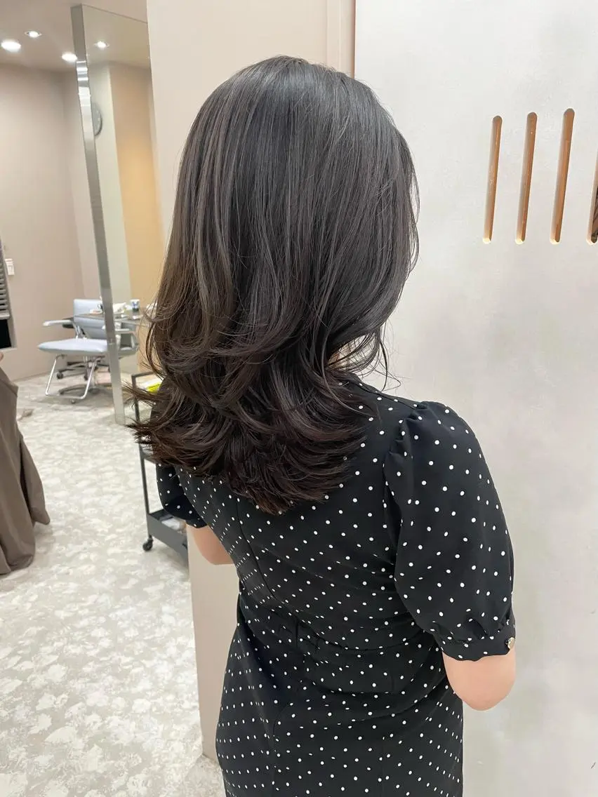 ミディアム YUKI / レイヤーカット🤍のヘアスタイル