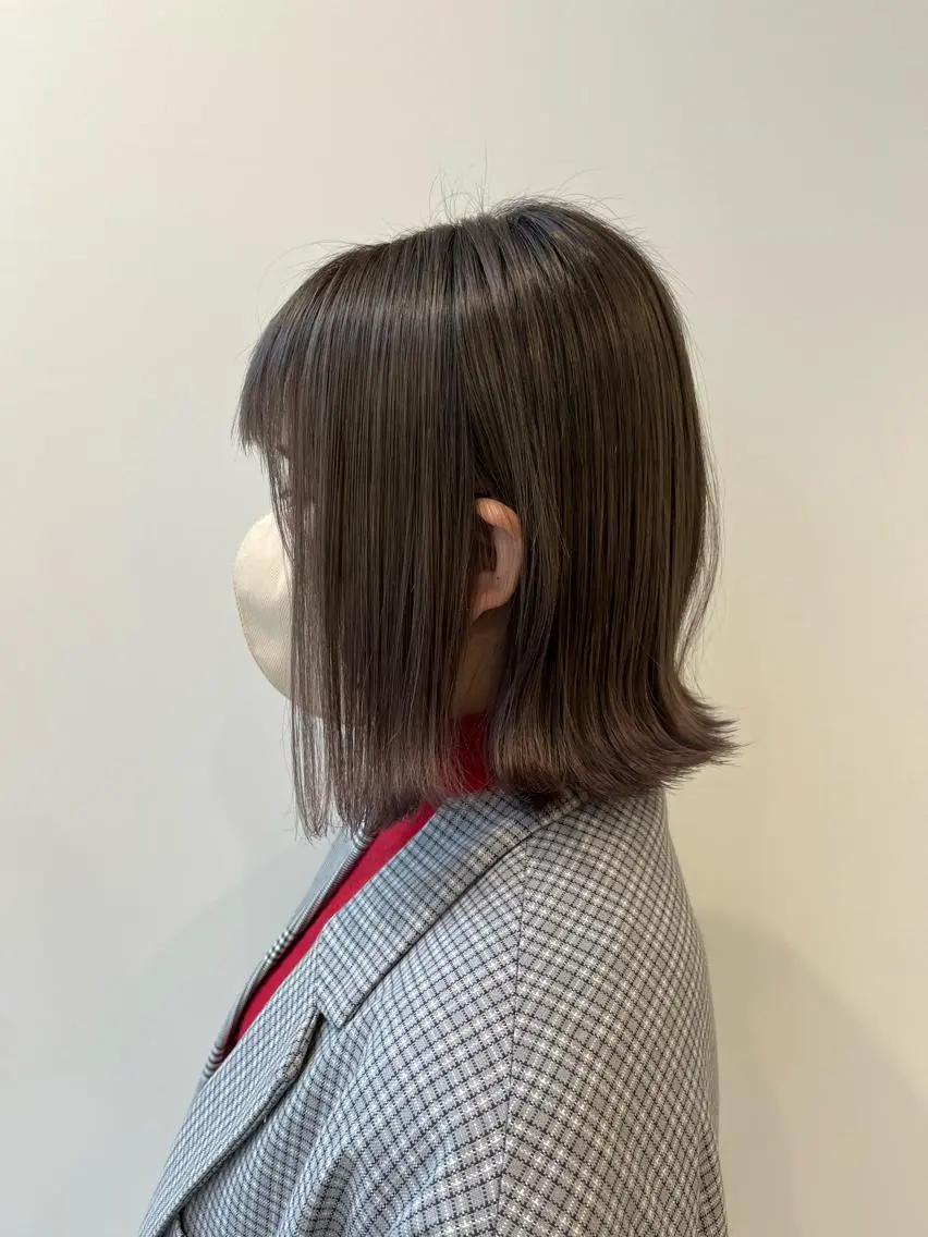 ミディアム カラー 切りっぱなしボブ グレージュ ミルクティーグレージュ ボブ カット ヘアカラー レイヤー⭐️カラー ⭐️平川雅史のヘアスタイル