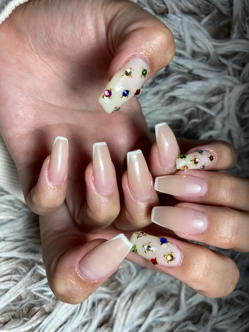 ロング ネイル ハンドネイル フットネイル ✴︎ Delightのネイルデザイン
