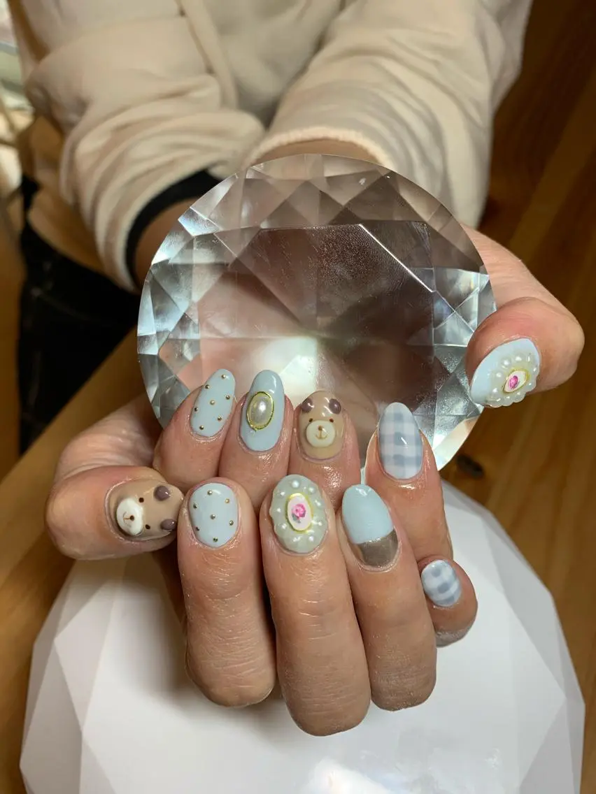 ネイル LAVISH 大和店 🤱子連れ大歓迎のネイルデザイン