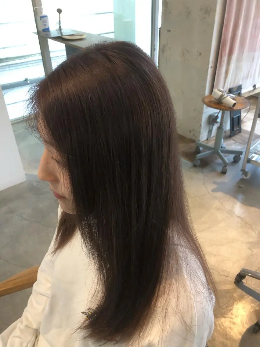 カラー 竹内 絢香のヘアスタイル