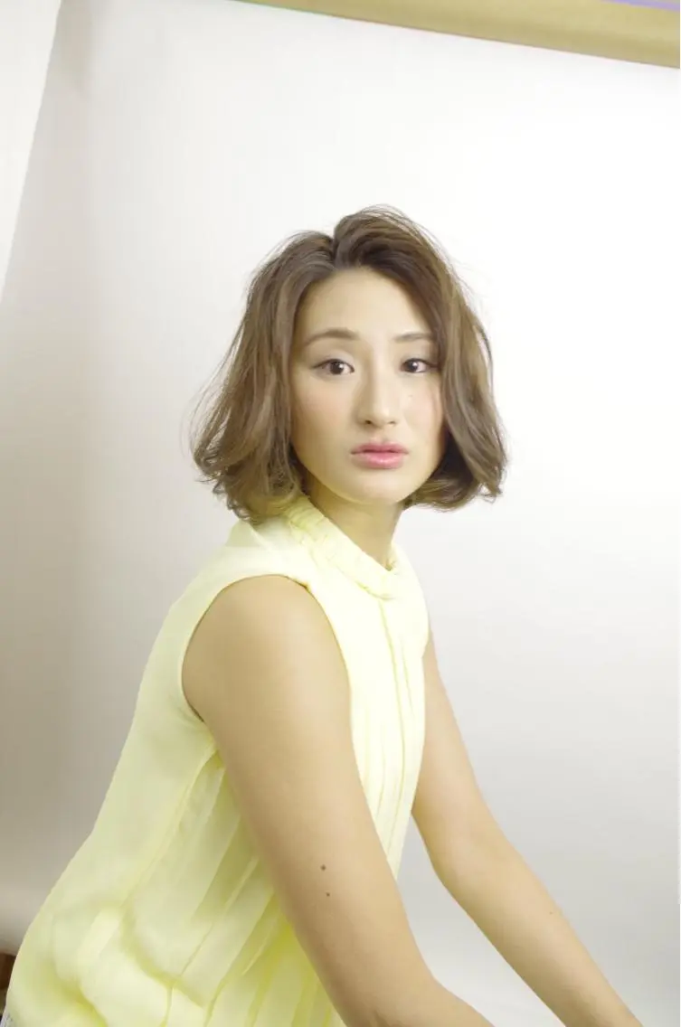 ミディアム 富岡 俊行のヘアスタイル