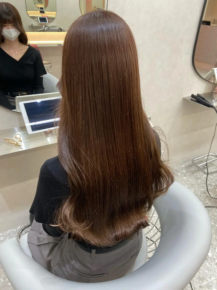 ロング カラー シールエクステ ブリーチ ケアブリーチ ダブルカラー イヤリングカラー カット ヘアカラー トリートメント 新宿/韓国ヘア 中明度カラー/かやのヘアスタイル