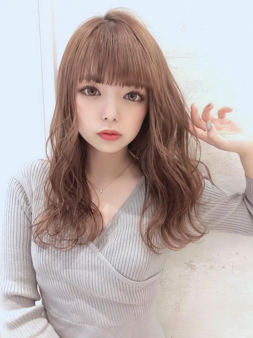 ミディアム アッシュ カット ヘアカラー トリートメント 代表山口ひな 髪質改善のプロのヘアスタイル