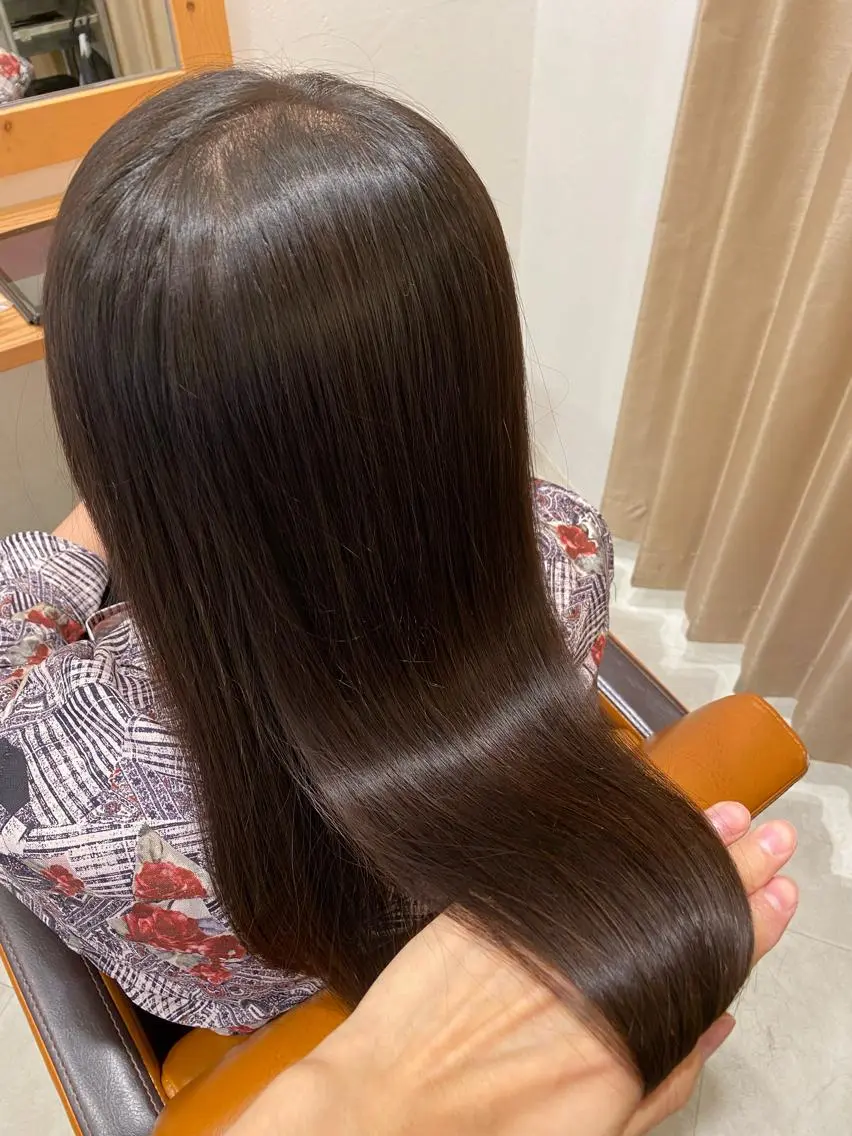 ロング ツヤ髪専門美容師 桑原 和誠のヘアスタイル