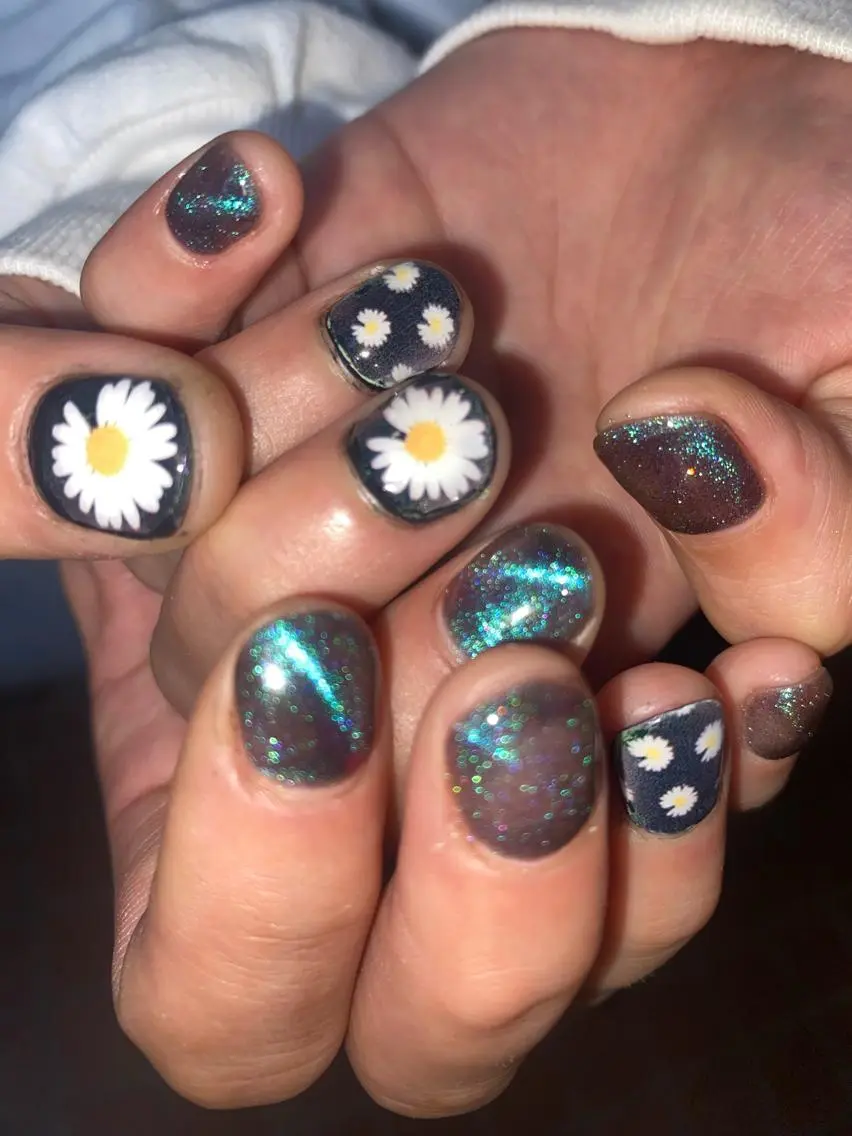 ネイル 個性派🌺推しネイル 💅💞hota🐇のネイルデザイン