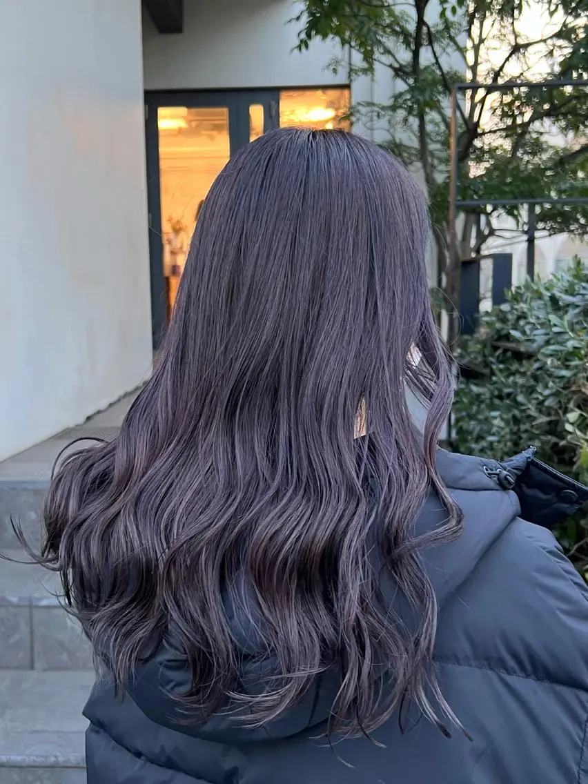 ロング カラー ブリーチ ブルーカラー ブルーラベンダー ラベンダーカラー ラベンダーグレー カット ヘアカラー かわの ももな 💜ྀིのヘアスタイル
