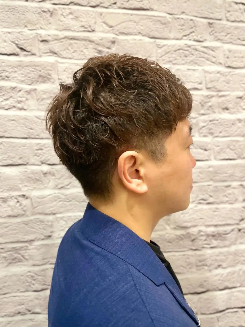 ショート カラー メンズ アップバング ツーブロック アッシュ カット ヘアカラー ヘアセット メンズカット特化💈 遠山泰輝のヘアスタイル