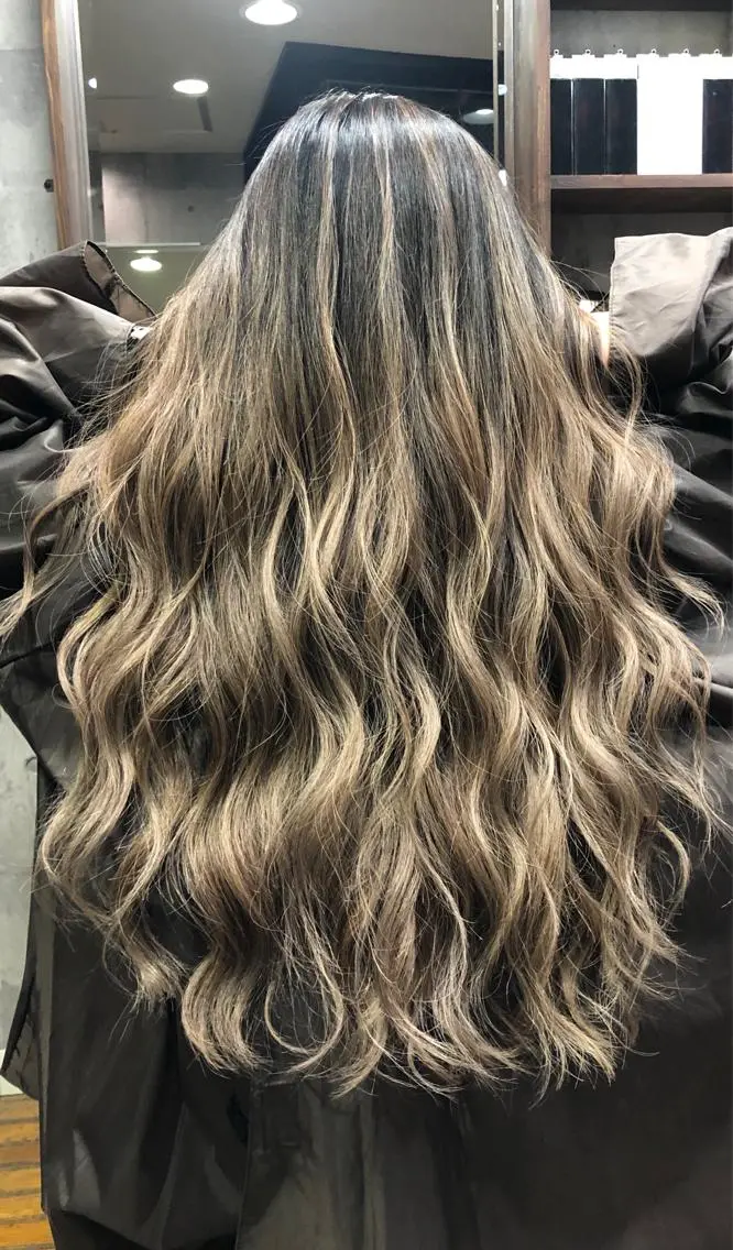 ロング Caracore なんば店のヘアスタイル