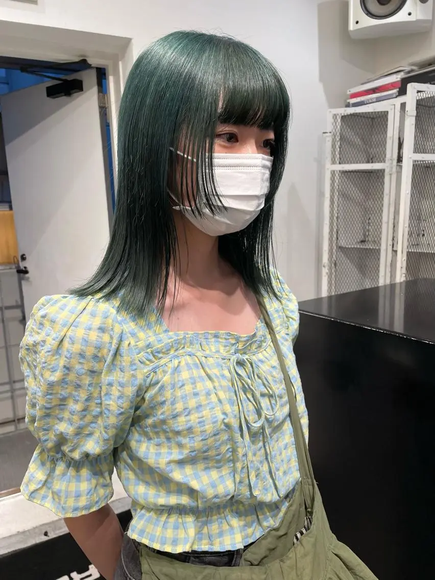 セミロング カラー パーマ ヘアアレンジ メンズ キッズ ネイル マツエク・マツパ アイブロウ メンズバレイヤージュ メンズブリーチ メンズハイライト メンズハイトーン メンズインナーカラー カット ヘアカラー トリートメント 艶ハイトーン/ヘア アレンジAYAKAのヘアスタイル