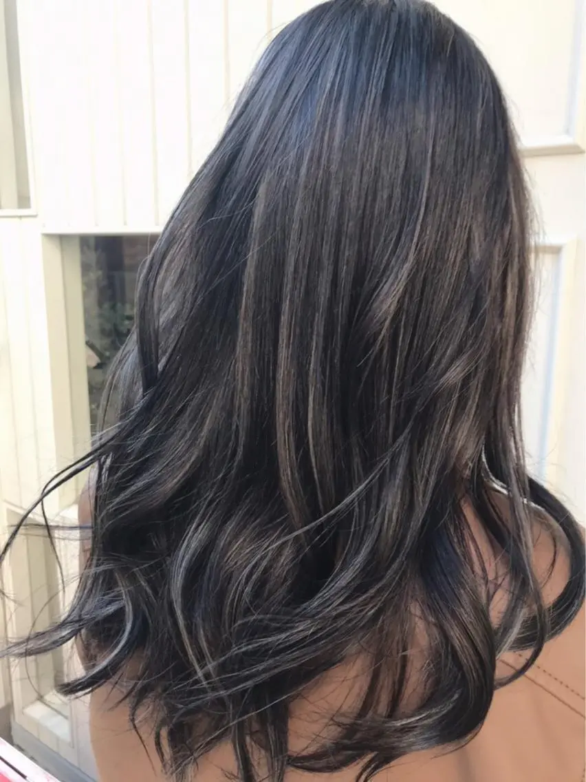 ロング カラー ハイライトカラー シルバー ハイライト 🫟Blanco🫟 Color&Careのヘアスタイル