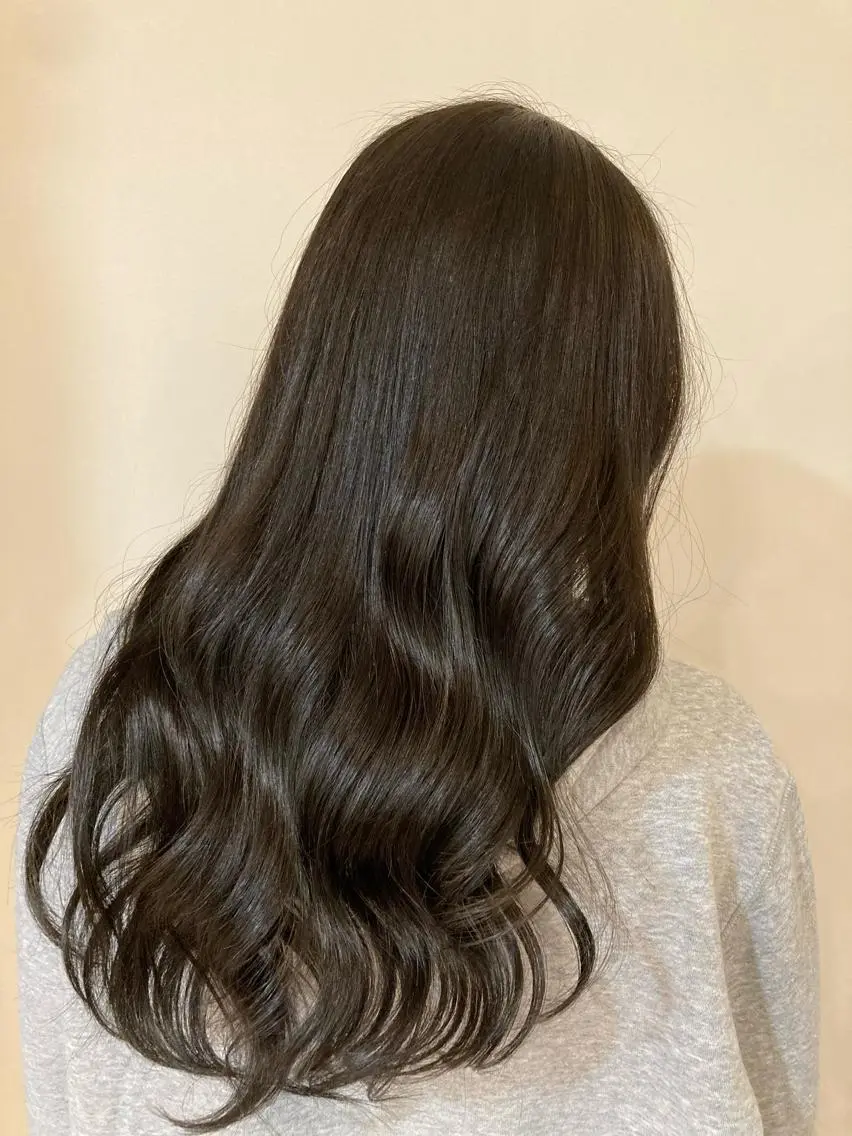 ロング カラー 水島 悠香子のヘアスタイル