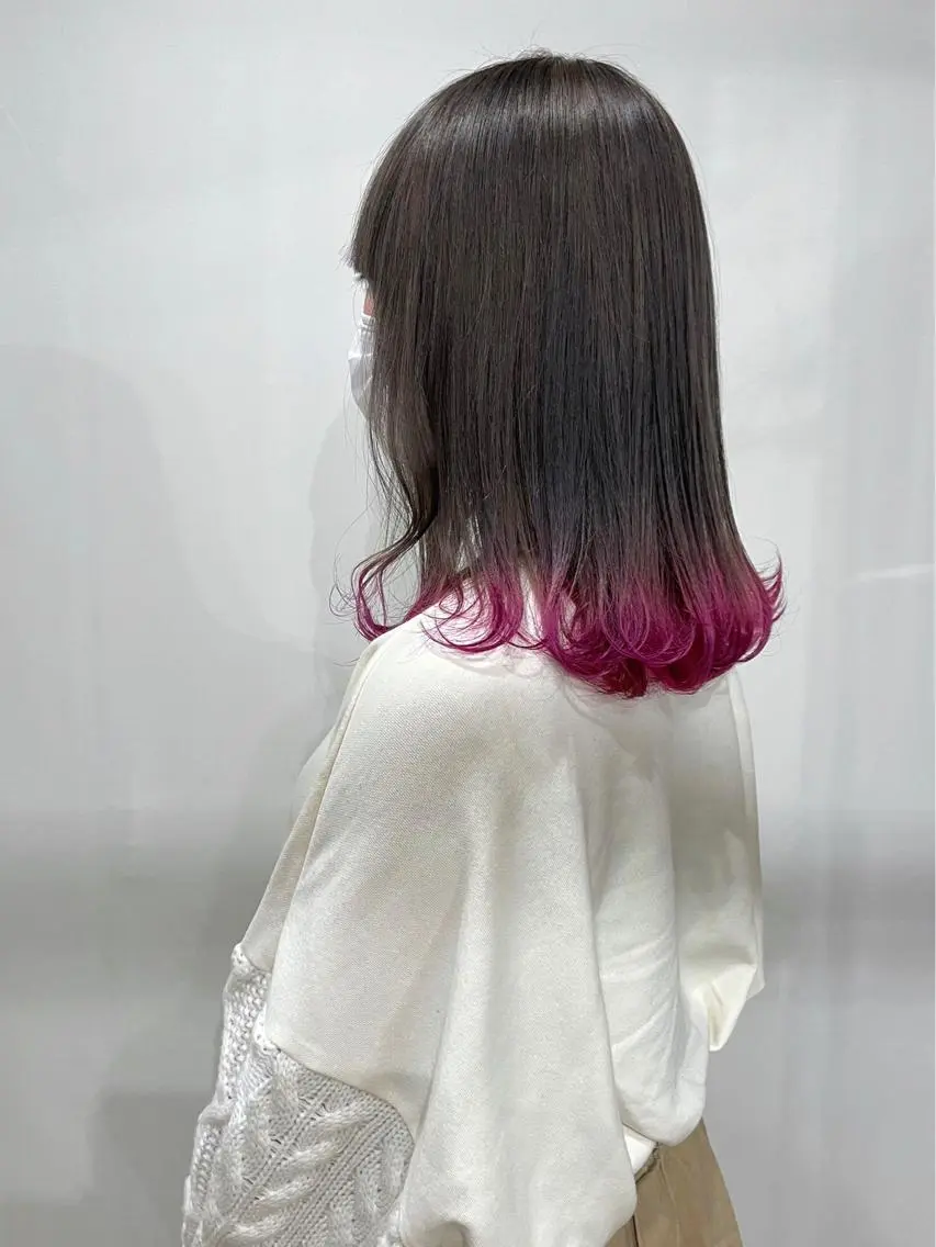 カラー white.梅田 デザインカラー🦄のヘアスタイル