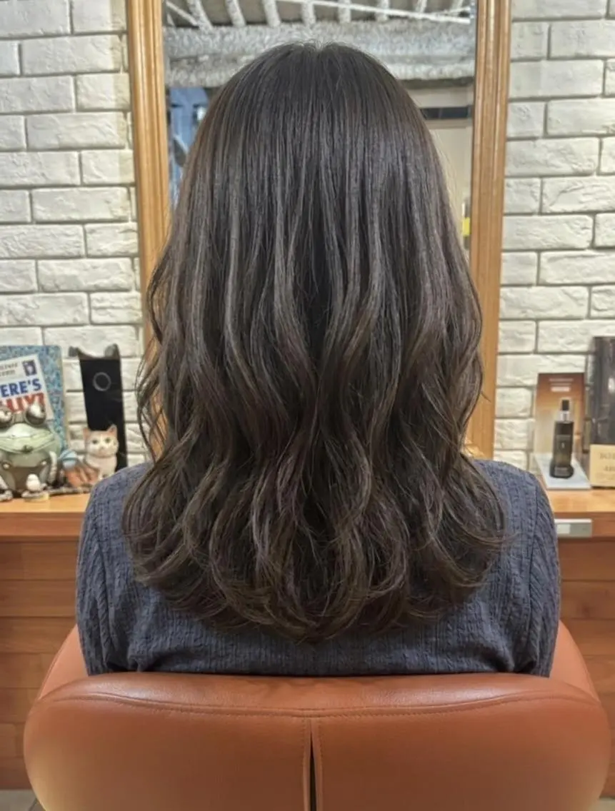 セミロング カット ヘアカラー トリートメント ヘッドスパ flencia 丸 和博|カットのヘアスタイル