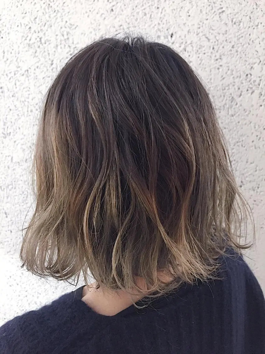 ミディアム カラー パーマ ヘアアレンジ メンズ メンズバレイヤージュ メンズブリーチ メンズハイライト メンズインナーカラー アディクシーカラー ✨ハイクオリティ✨ 山本香也のヘアスタイル