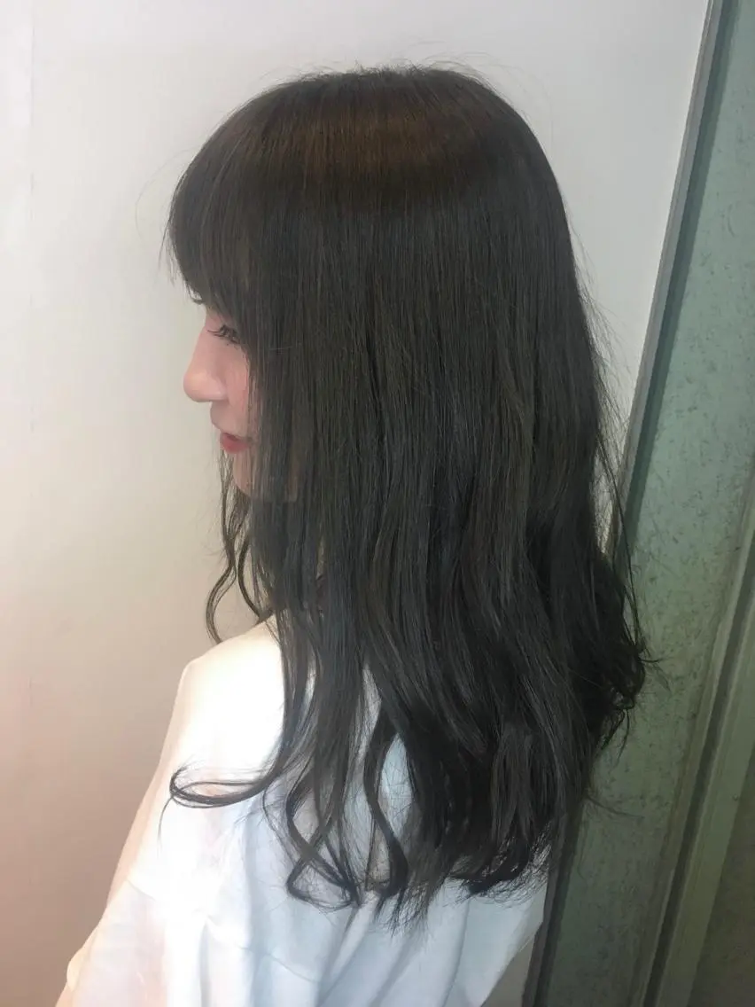 ロング カラー グレージュ オリーブグレージュ オリーブグレー カット ヘアカラー トリートメント CoCooN 店長 さのえみのヘアスタイル